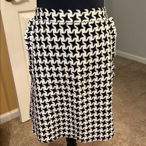 LOFT Black and White Star Pattern A-Line Skirt
